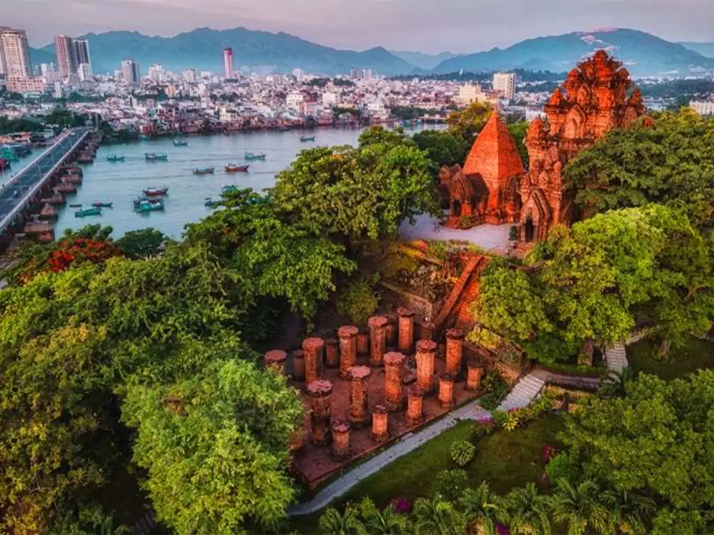 Khám phá Tháp bà Ponagar Nha Trang – di sản văn hóa Chăm Pa nổi tiếng tại Khánh Hòa
